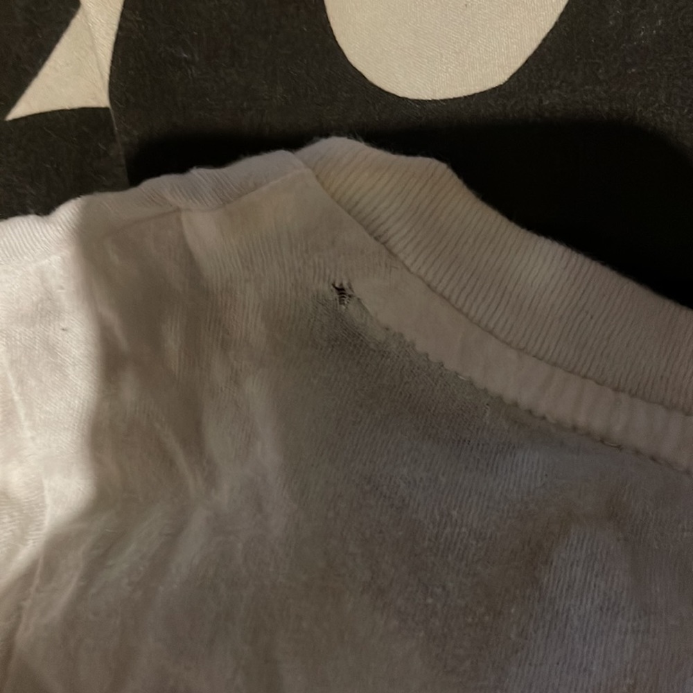 t-shirt - Picture 3 of 5